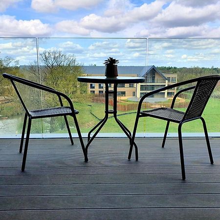 Spacious Balcony View Apt Near Nec Bhx Free Parking Sleeps 4 Hockley Heath Habitación foto
